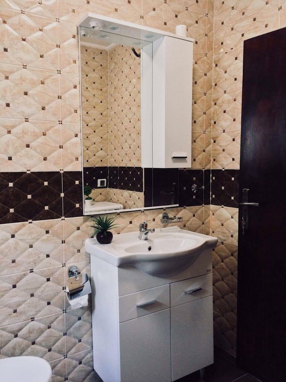 Albomi Appartement Kotor Buitenkant foto